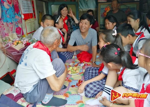 日照市第三实验小学——寻访老党员，传承红色基因