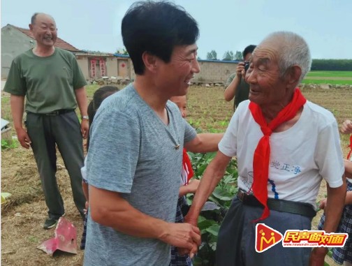 日照市第三实验小学——寻访老党员，传承红色基因