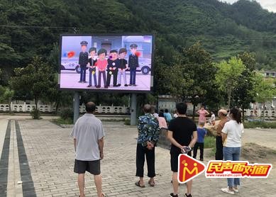 汉阴县铁佛寺镇：创新形式搞宣传 扫黑除恶聚人心