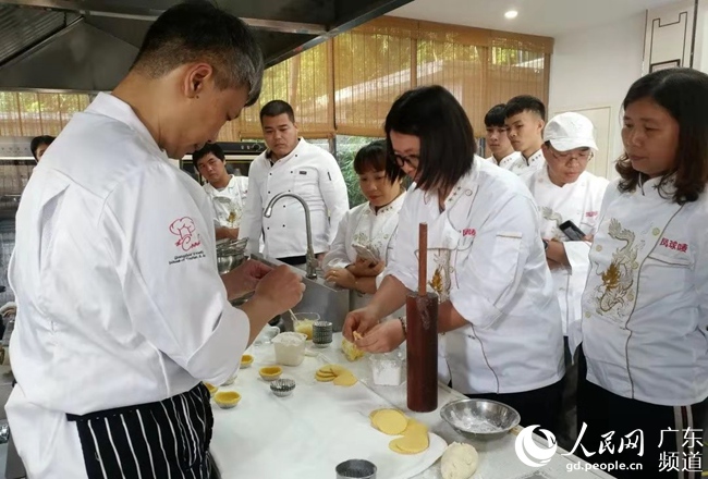 广州“粤菜师傅”工程：为乡村旅游添风味