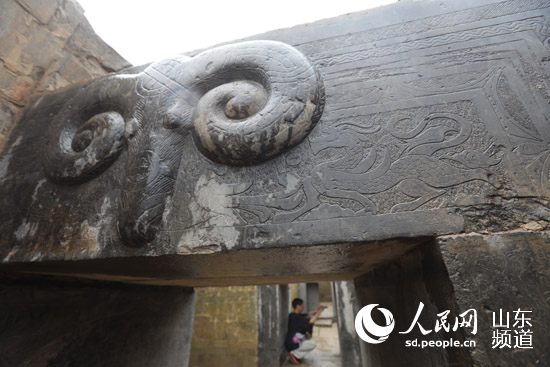 济南：济阳区发掘一大型汉代画像石墓