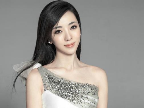 撒贝宁李思思朱迅小尼 七夕盘点央视名嘴甜蜜爱情