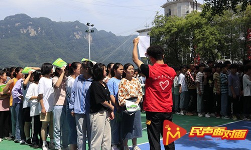 云南大关:青年志愿者助力中考为梦护航