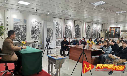 山东青岛：城阳区一虹美术馆举办父母课堂讲座