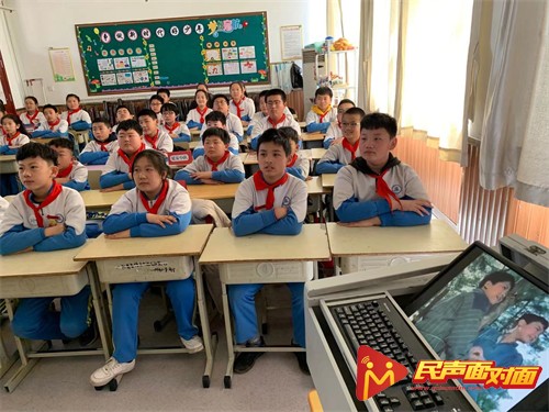 山东青岛：城阳区环城路小学党史学习社团“闪闪红星社”开课啦！